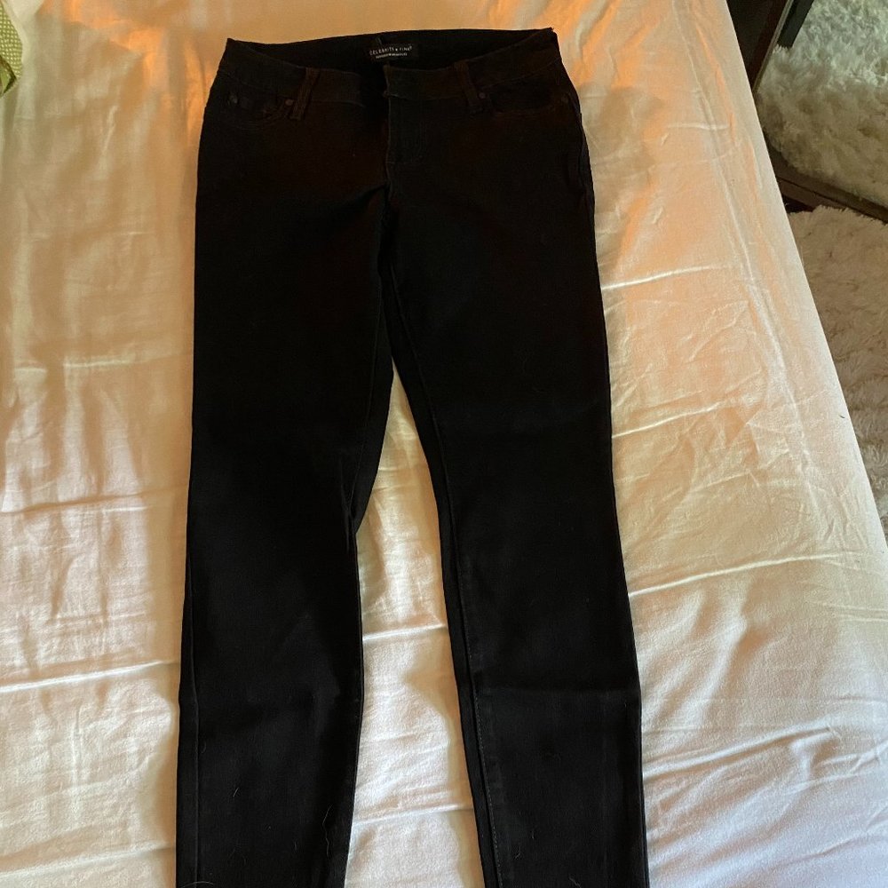 Black skinny jeans